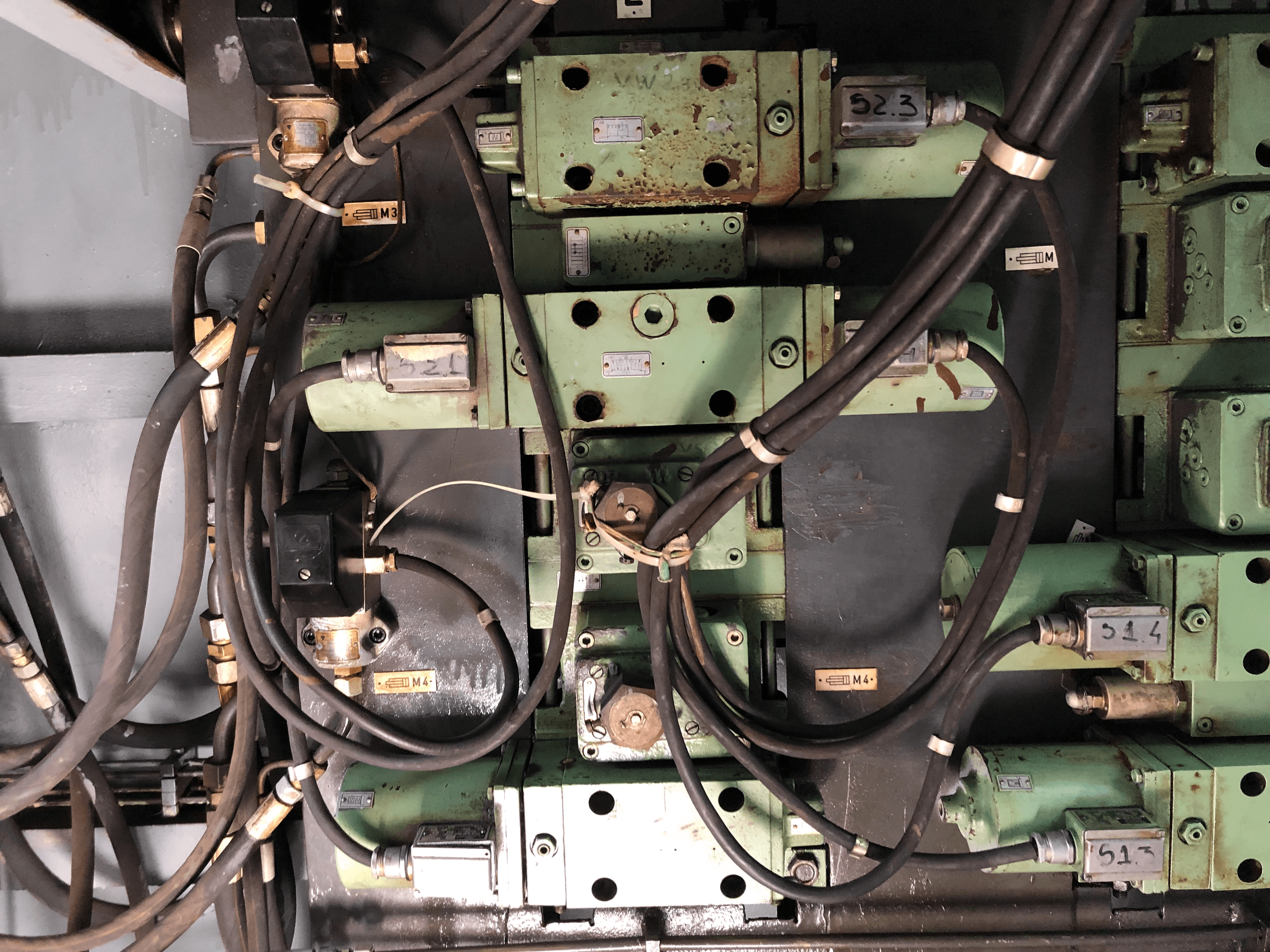 Hydraulic and Pneumatic Valves
